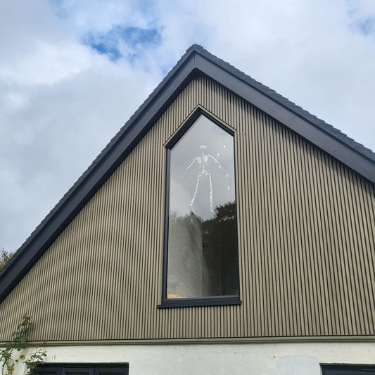 Ecoscape Forma Silver Birch Slatted Cladding Vertical installation 46
